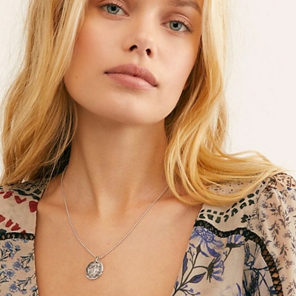 Free People Freedom Pendant Necklace - Picture 2 of 6